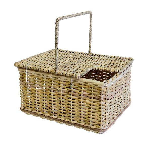 PROVISION BASKET WITH OPENING